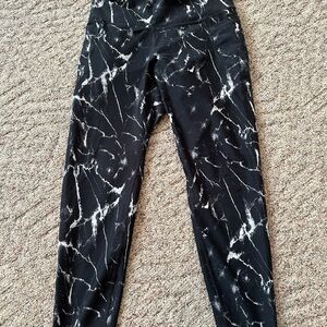 Old Navy Black and White Marble Leggings